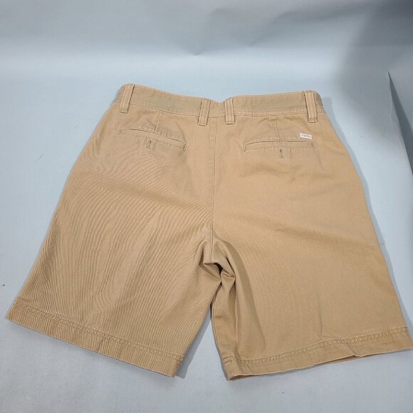 Izod 9" Kahki Shorts Men's Size 34 - Picture 2 of 8